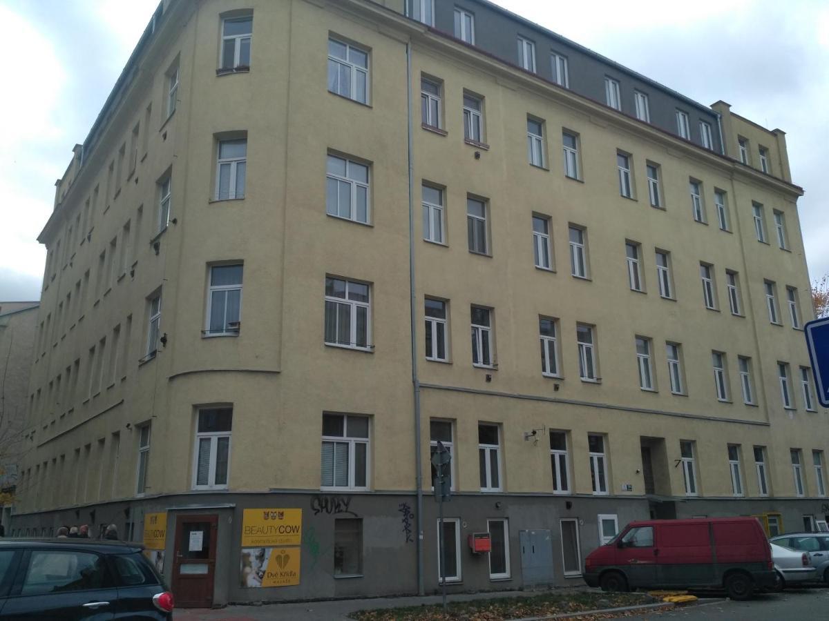Apartment Stankova Brno Luaran gambar